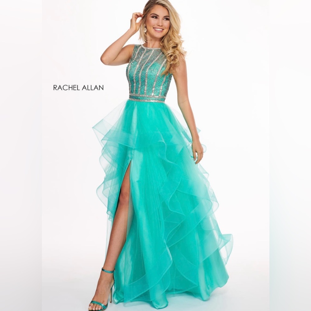 NWT Rachel Allan 6512 / Sz 4 / Beaded bodice / Sleeveless / Soft Jade